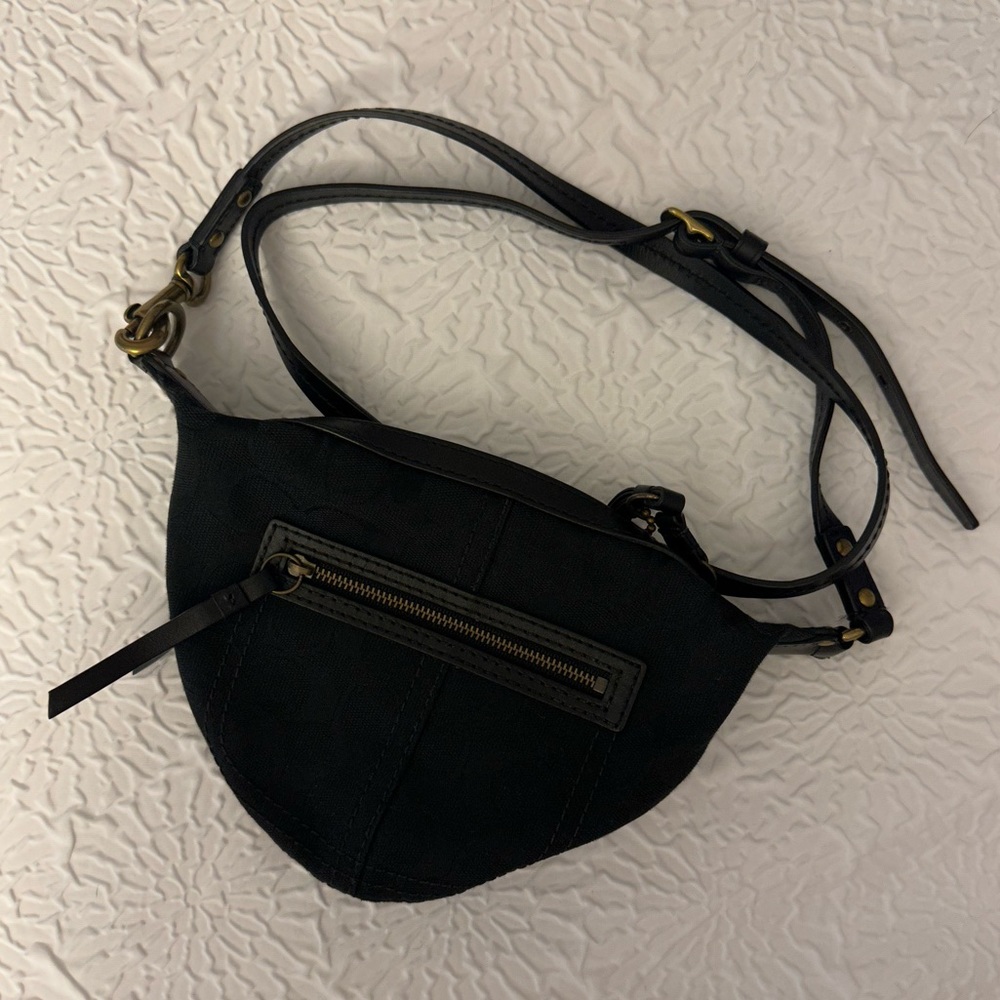 Vintage Coach Signature C Black Mini Crossbody Bag #J0671-10840